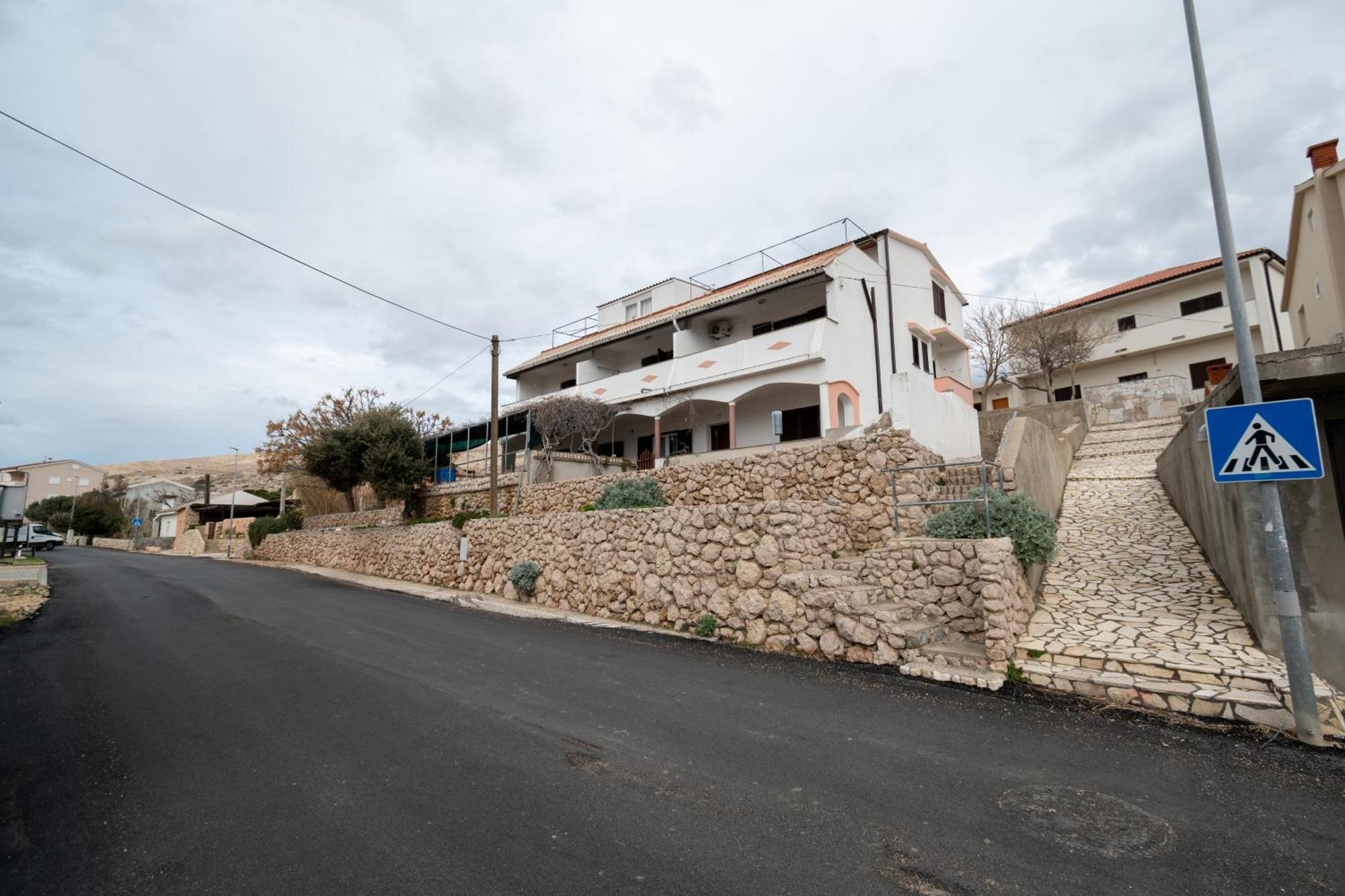 Apartments And Rooms With Parking Space Zubovici, Pag - 16063 Exterior foto