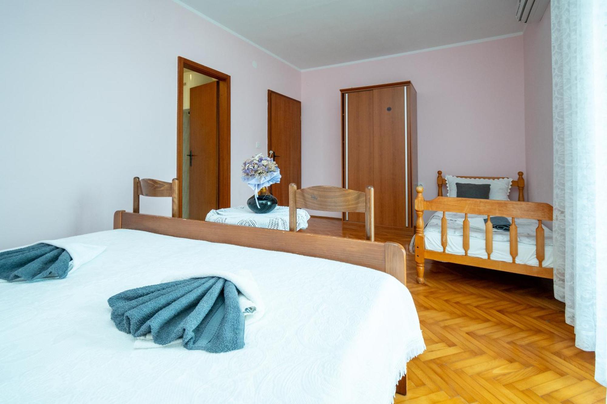 Apartments And Rooms With Parking Space Zubovici, Pag - 16063 Zimmer foto